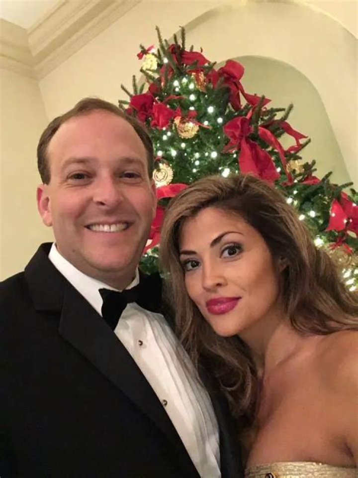 Lee Mroszak Biography, Age, Height, Wife, Net Worth, Family