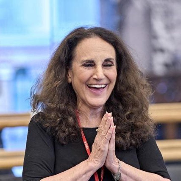 Lesley Joseph (TV Actress) - Age, Birthday, Bio, Facts, Family, Net Worth, Height & More