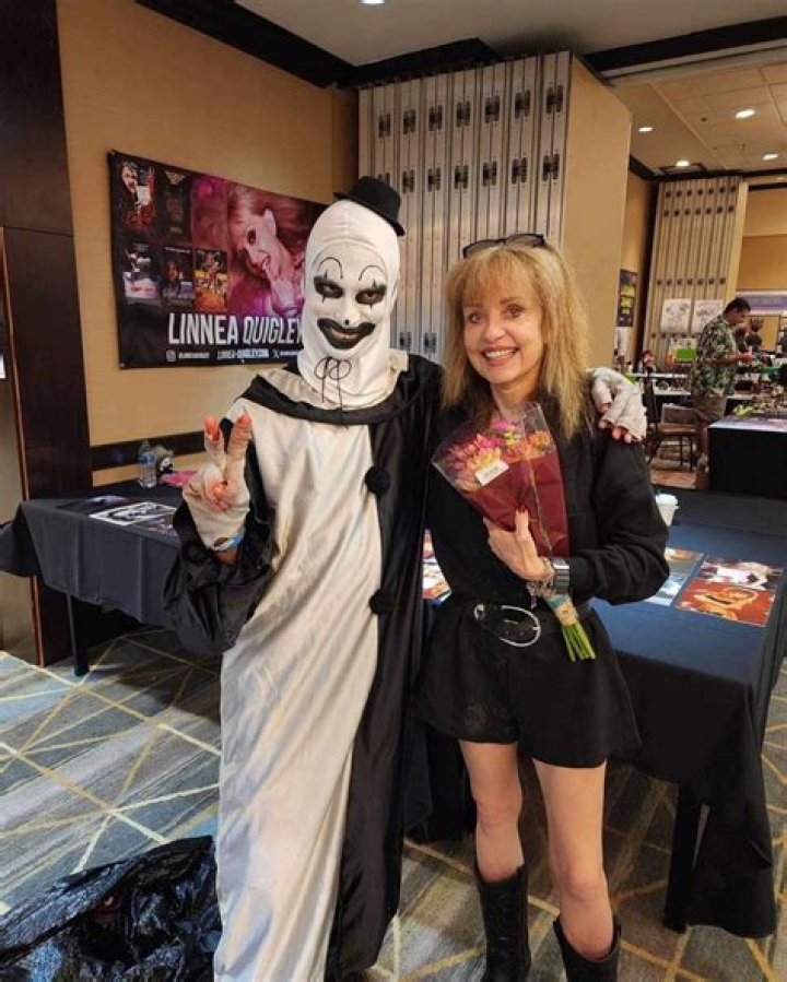 Linnea Quigley Biography, Age, Height, Husband, Net Worth, Family