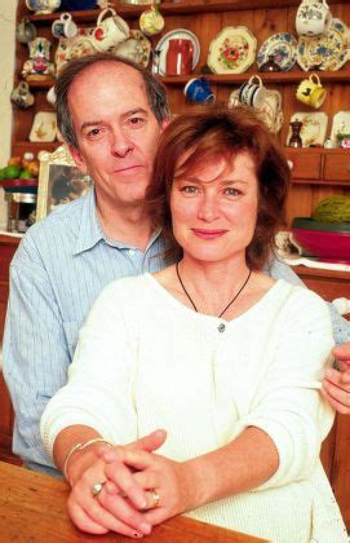 Lisa Harrow Biography, Age, Height, Husband, Net Worth, Family