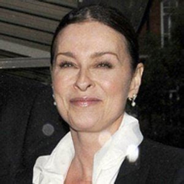 Lisa Stansfield (R&B Singer) - Age, Birthday, Bio, Facts, Family, Net Worth, Height & More