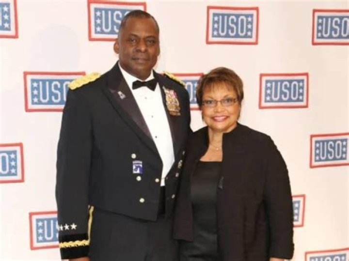 Lloyd Eisler Biography, Age, Height, Wife, Net Worth, Family