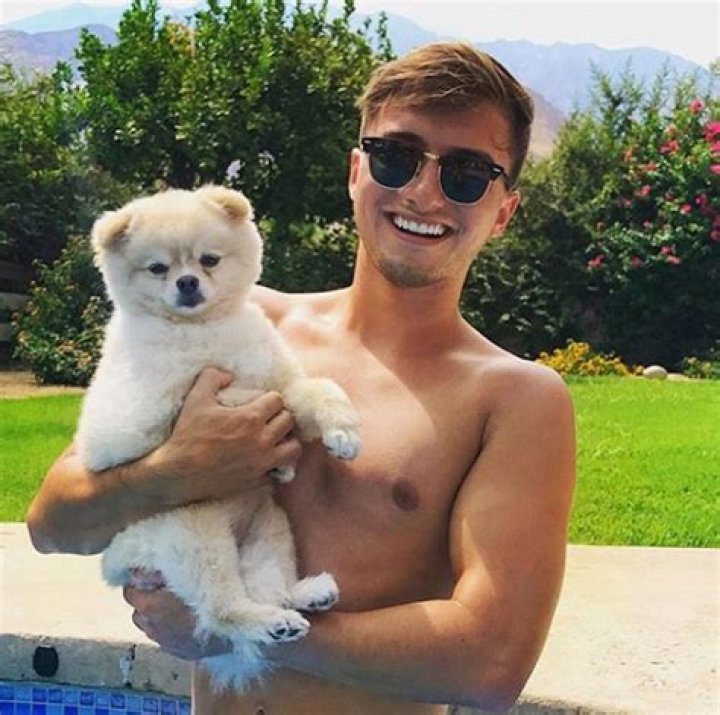 Lucas Cruikshank’s Net Worth, Age, Height, Weight, Girlfriend, Dating, Bio-Wiki