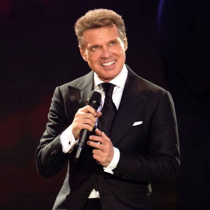 Luis Miguel (World Music Singer) - Age, Birthday, Bio, Facts, Family, Net Worth, Height & More