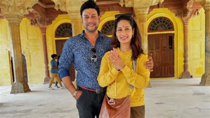 Manasi Moghe Biography, Age, Height, Husband, Net Worth, Family