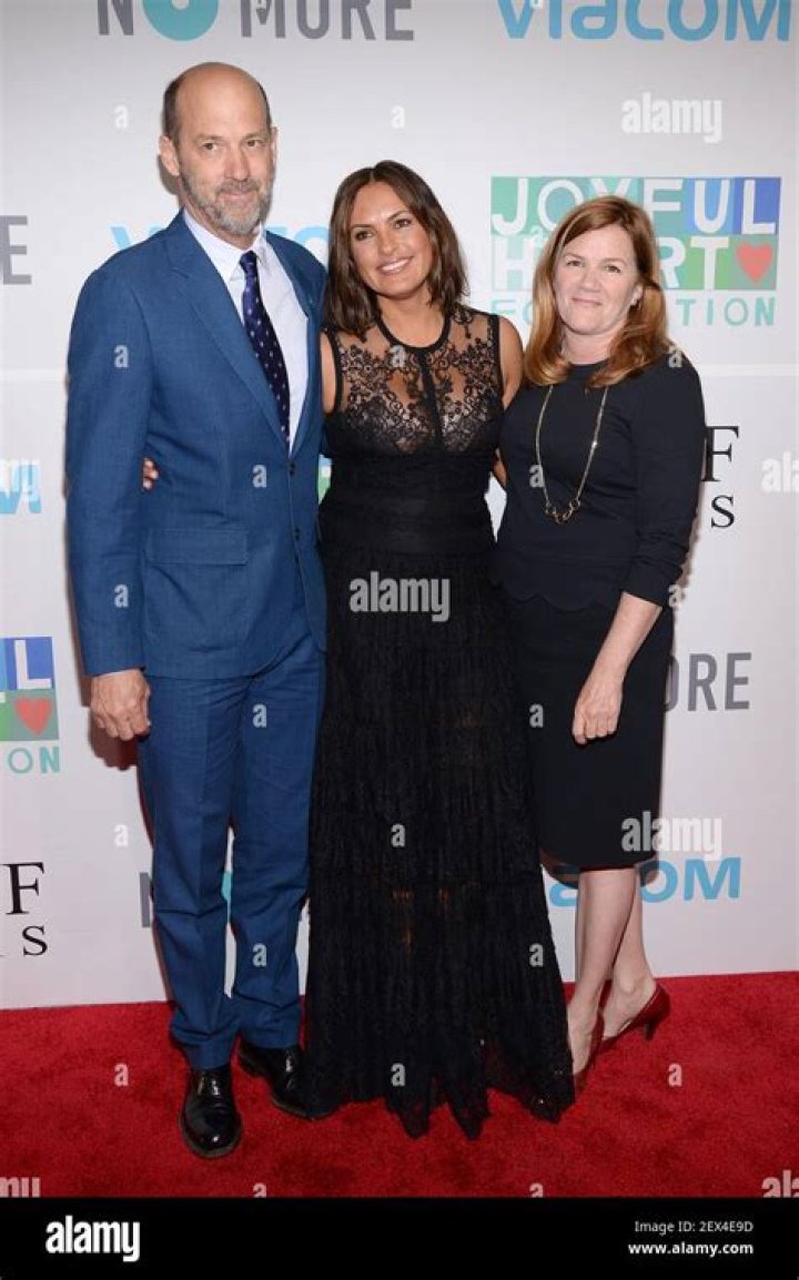 Mare Winningham Biography, Age, Height, Husband, Net Worth, Family