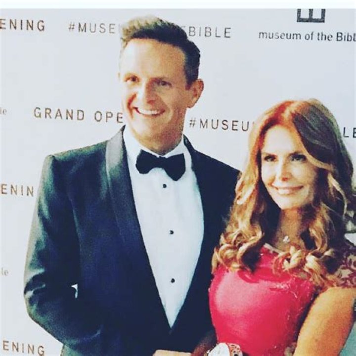 Mark Burnett’s Net Worth, Age, Height, Weight, Wife, Kids, Bio-Wiki