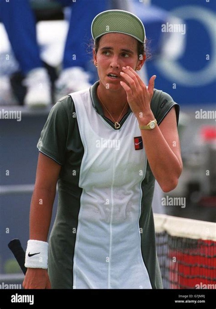 Mary Joe Fernández (Tennis Player) - Age, Birthday, Bio, Facts, Family, Net Worth, Height & More