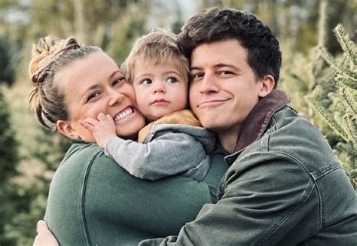 Matthew Carnahan Biography, Age, Height, Wife, Net Worth, Family