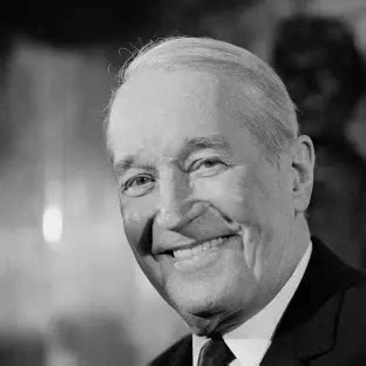 Maurice Chevalier Biography, Age, Height, Wife, Net Worth, Family