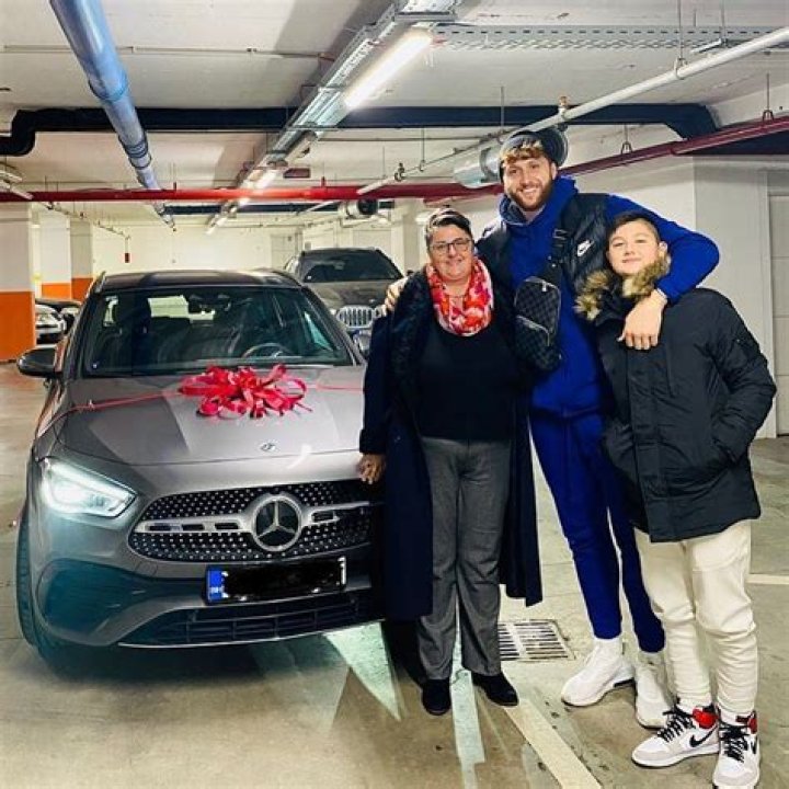 Meet Jusuf Nurkic parents – Dad Hariz Nurkić and Mom Jasmina