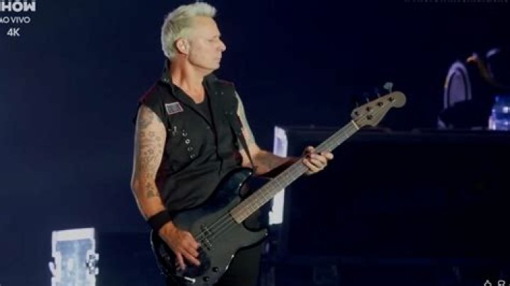 Mike Dirnt’s biography, net worth, fact, career, awards and life story