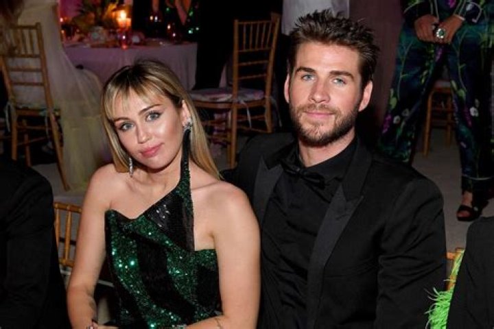 Miley Cyrus and Liam Hemsworth Wedding Drama: They Might Elope!
