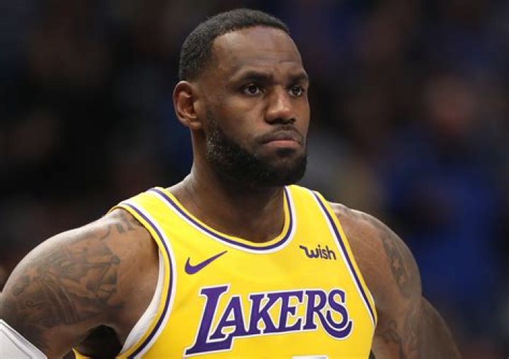New Study Shows Lakers Have Overtaken Warriors As Most Hated NBA Team