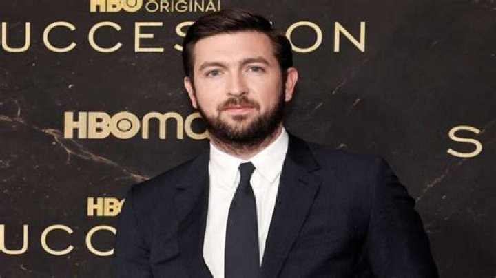 Nicholas Braun Biography, Age, Height, Wife, Net Worth, Family