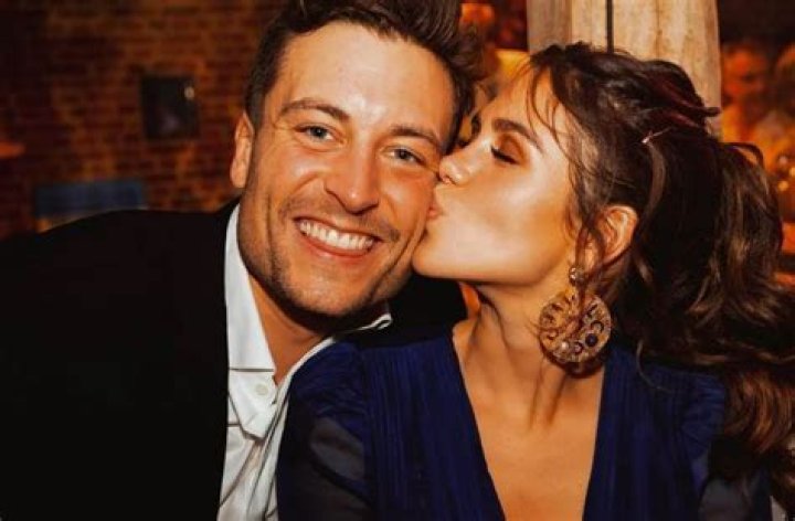 Niclas Castello (Pop-Künstler) - Alter, Geburtstag, Bio, Fakten, Familie, Vermögen, Größe & mehr