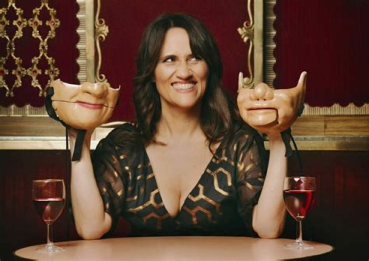 Nina Conti (Comedian) - Age, Birthday, Bio, Facts, Family, Net Worth, Height & More