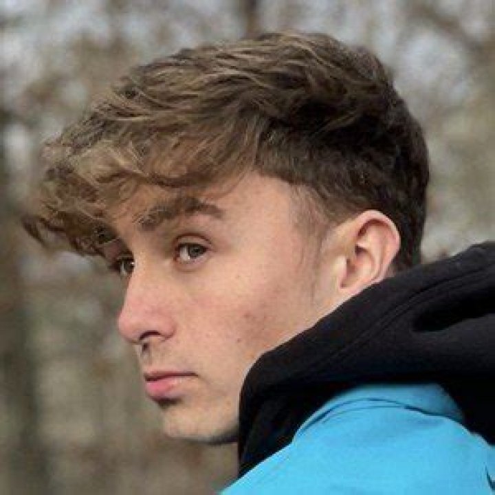 Noah Danenhower (TikTok Star) - Age, Birthday, Bio, Facts, Family, Net Worth, Height & More