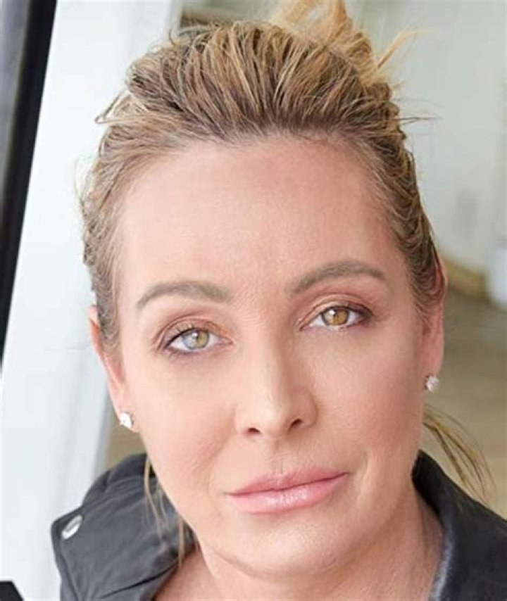 Onalee Ames: 10 Facts On Actress From Run