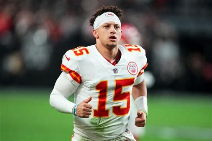 Patrick Mahomes II (Football Player) - Age, Birthday, Bio, Facts, Family, Net Worth, Height & More