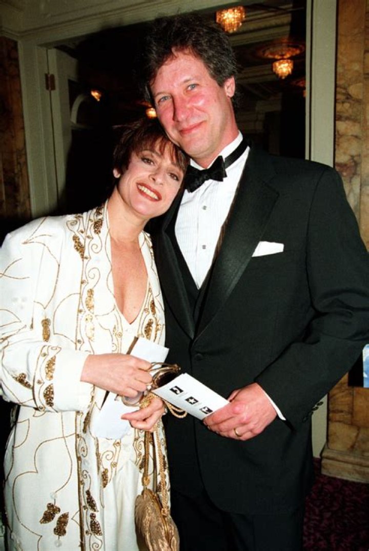 Patti LuPone’s Net Worth, Age, Height, Weight, Husband, Kids, Bio-Wiki