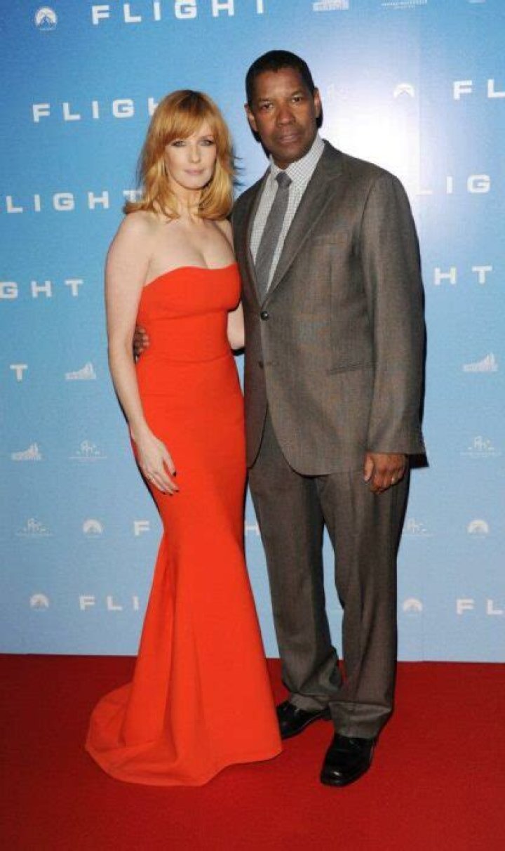 Paula Malcomson Bio, Age, Height, Net Worth, Married, Husband, Movies, TV Shows