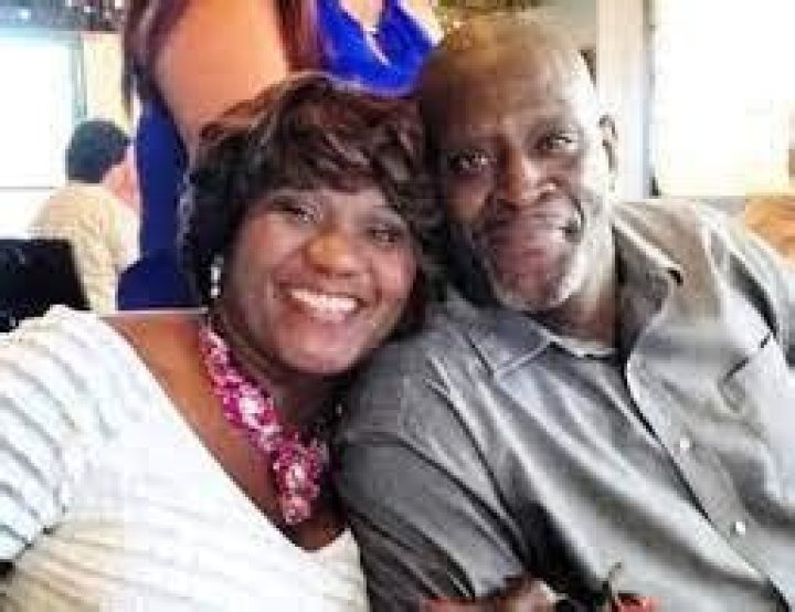 Paxton Lynch Biography, Age, Height, Wife, Net Worth, Family