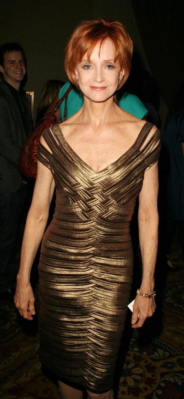 Photos: Swoosie Kurtz Weight Loss; How Did She Lose Weight – Is She Ill?