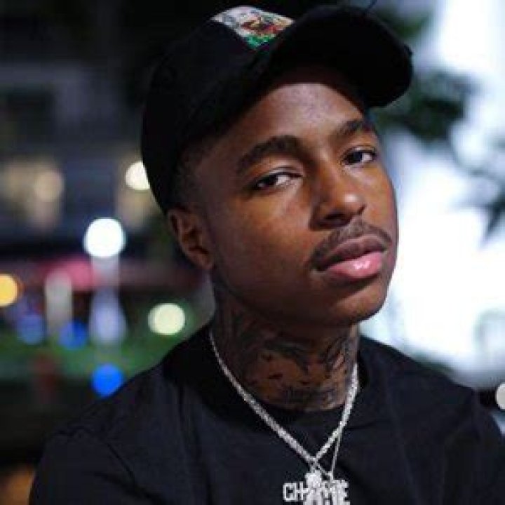 Popp Hunna (Rapper) - Age, Birthday, Bio, Facts, Family, Net Worth, Height & More