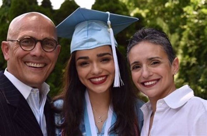 Rachel Zegler Height, Age, Net Worth, Partner, Movies, Parents