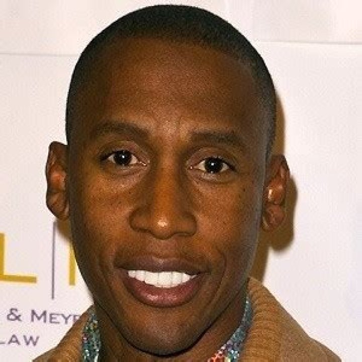 Raphael Saadiq (R&B Singer) - Age, Birthday, Bio, Facts, Family, Net Worth, Height & More