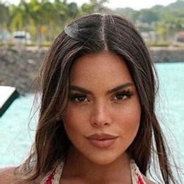 Rebeca Martínez (Estrella de Instagram) - Edad, cumpleaños, biografía, hechos, familia, patrimonio neto, altura y más