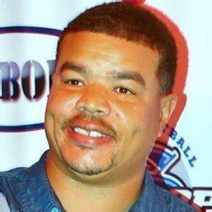 Red Grant (Comedian) - Age, Birthday, Bio, Facts, Family, Net Worth, Height & More