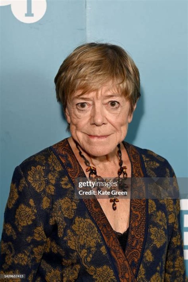 Rima Elizabeth Horton (Politician) - Age, Birthday, Bio, Facts, Family, Net Worth, Height & More