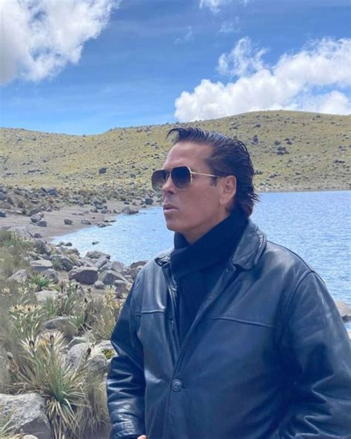 Roberto Palazuelos Biography, Age, Height, Wife, Net Worth, Family