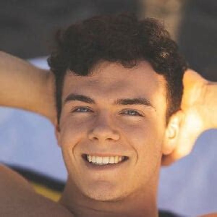 Rodrigo Mejía (Acteur de télévision) - Âge, anniversaire, biographie, faits, famille, valeur nette, taille et plus