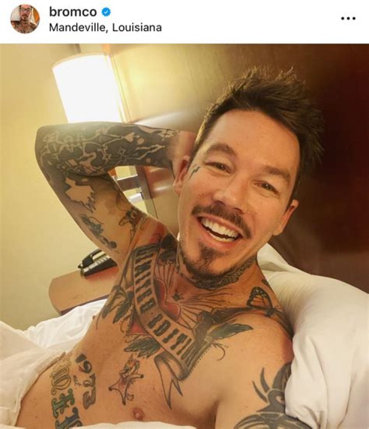 Roger Lodge (Game Show Host) - Age, Birthday, Bio, Facts, Family, Net Worth, Height & More