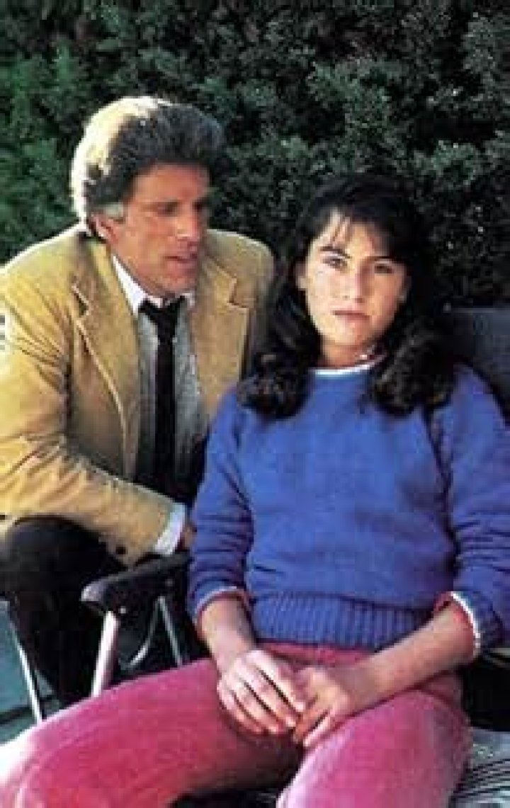 Roxana Zal (Actress) Married, Bio, Wiki, Age, Net Worth, Husband, Parents, Children, Movies