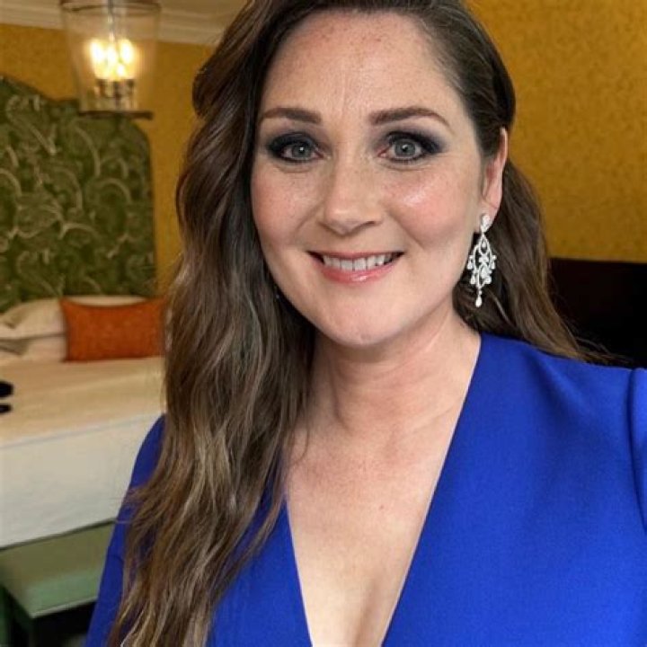 Ruth Wilson Biography, Age, Height, Husband, Net Worth, Family