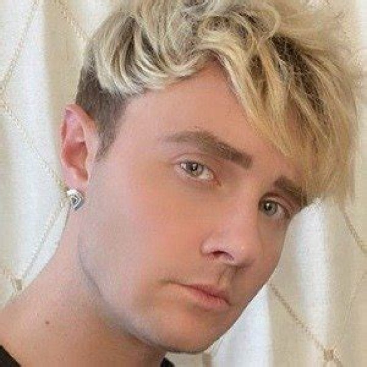 Ryan Trout (TikTok Star) - Age, Birthday, Bio, Facts, Family, Net Worth, Height & More
