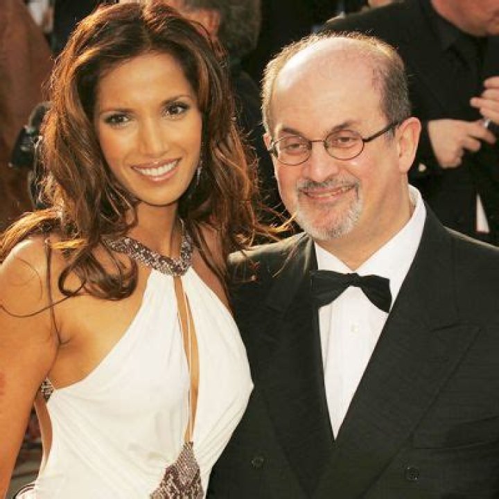 Salman Rushdie Biography, Age, Height, Wife, Net Worth, Family