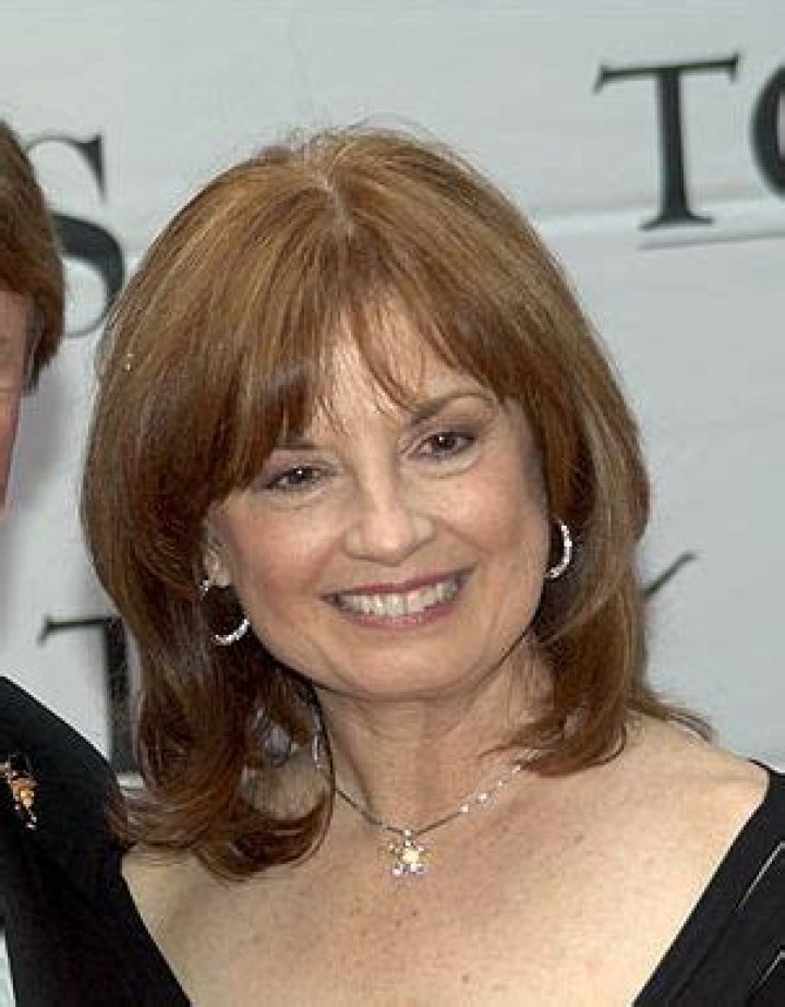 Sandra Asbury-Johnson Biography, Age, Height, Husband, Net Worth, Family