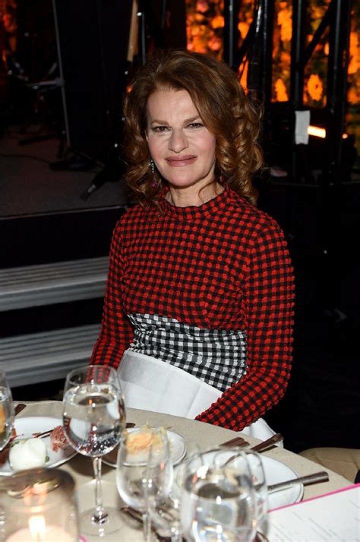 Sandra Bernhard Biography, Age, Height, Husband, Net Worth, Family