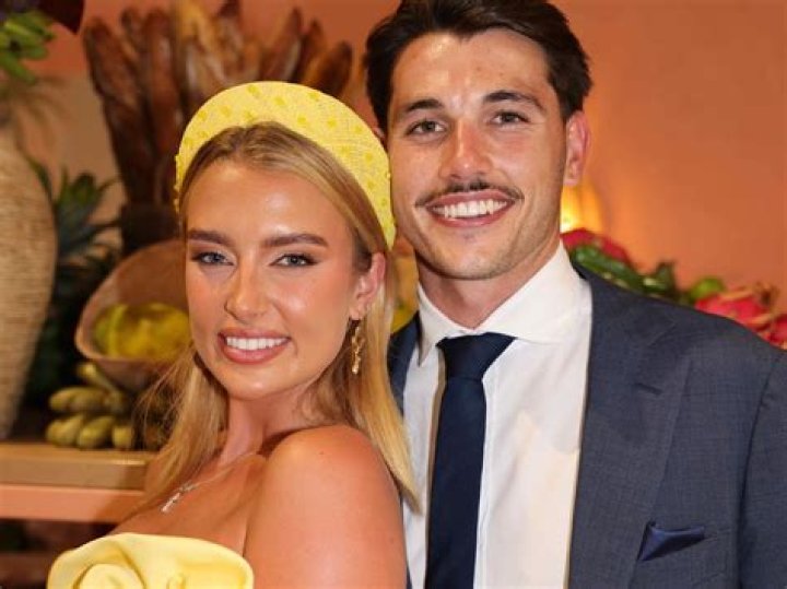 Sandra Hayden Biography, Age, Height, Husband, Net Worth, Family