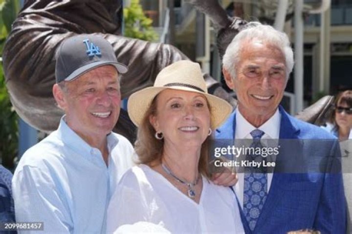 Sandy Koufax Biography, Age, Height, Wife, Net Worth, Family