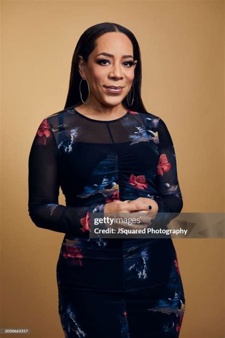 Selenis Leyva’s net worth, biography, fact, career, awards and life story