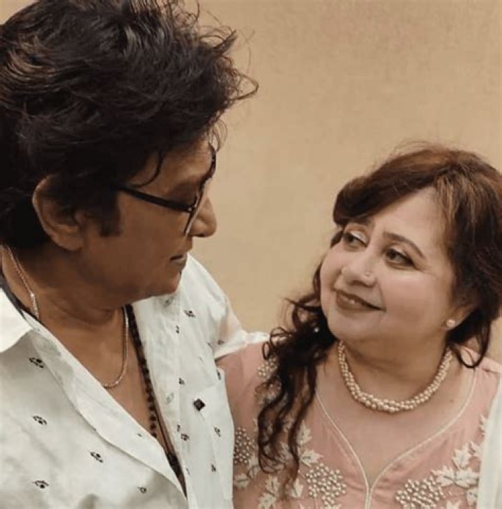 Shabbir Kumar Singer Wife: Find His Age, Net Worth and Son Details