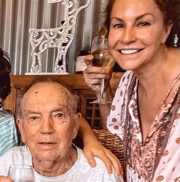 Simmone Mackinnon Biography, Age, Height, Husband, Net Worth, Family