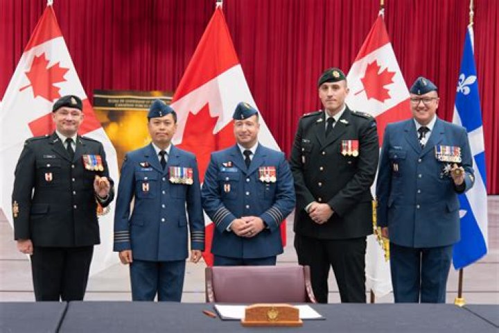 Simon Lizotte Biography, Age, Height, Wife, Net Worth, Family