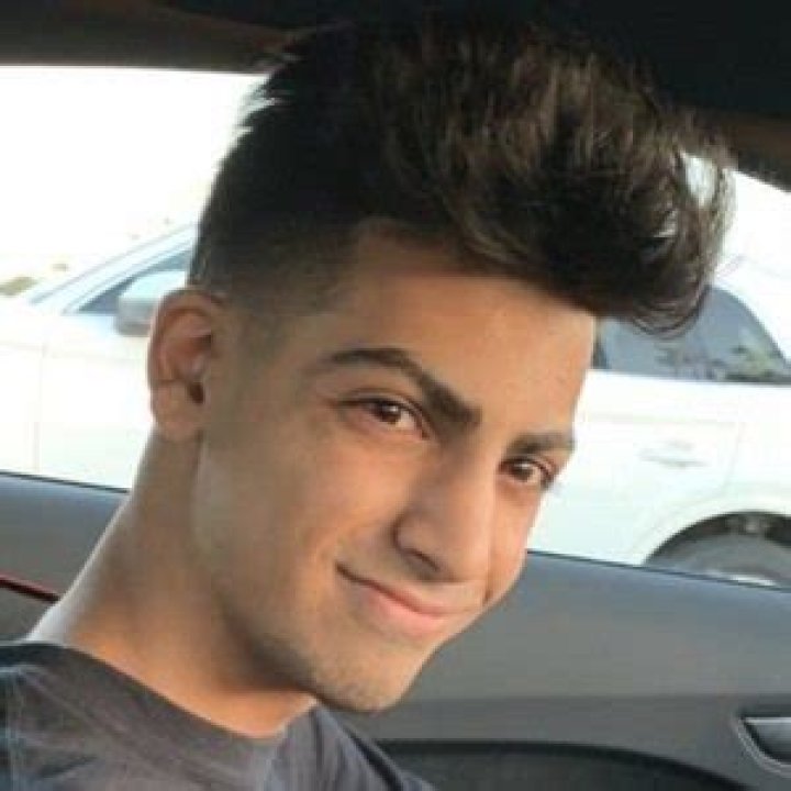 Skeppy (YouTube Star) - Age, Birthday, Bio, Facts, Family, Net Worth, Height & More